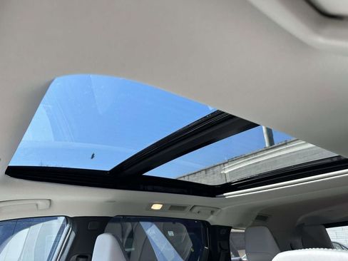 Used 2026 INFINITI QX60 Luxe w/ Family Package image 18