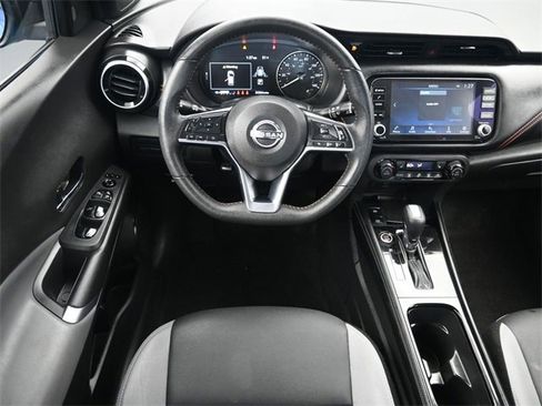 Used 2024 Nissan Kicks SR w/ SR Premium Package image 9