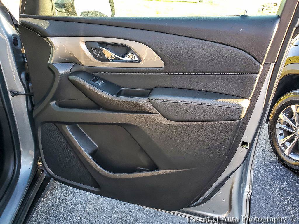 Certified 2023 Chevrolet Traverse LT FWD image 28