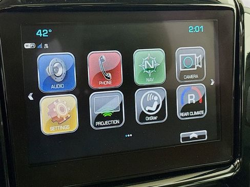 Used 2018 Chevrolet Traverse Premier image 19