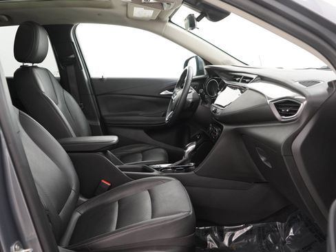 Used 2020 Buick Encore GX Essence w/ Experience Buick Package AWD/4WD image 11