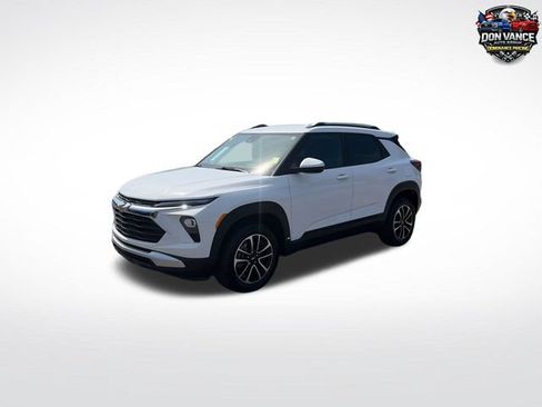 Used 2025 Chevrolet TrailBlazer LT AWD/4WD image 1