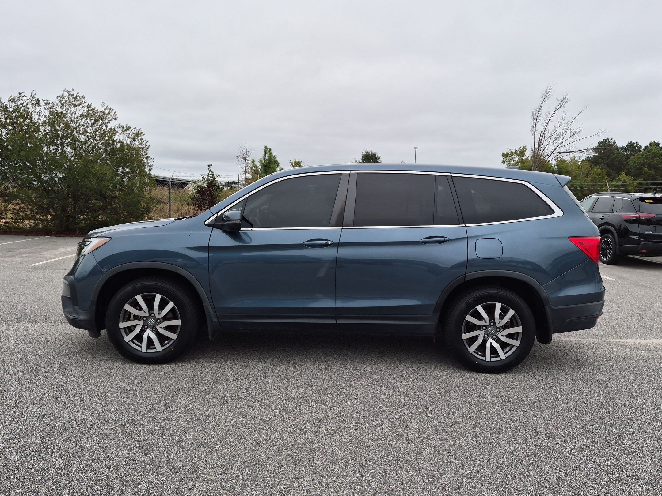 Used 2021 Honda Pilot EX image 7