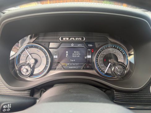 Used 2021 RAM 1500 Limited AWD/4WD image 10