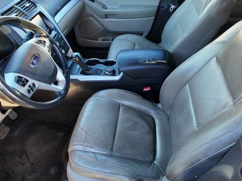 Used 2015 Ford Explorer XLT w/ Equipment Group 202A image 7