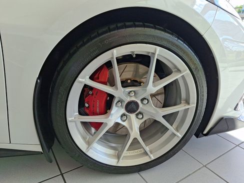 Used 2023 Chevrolet Corvette Stingray Premium Cpe w/ Z51 Performance Package RWD image 8