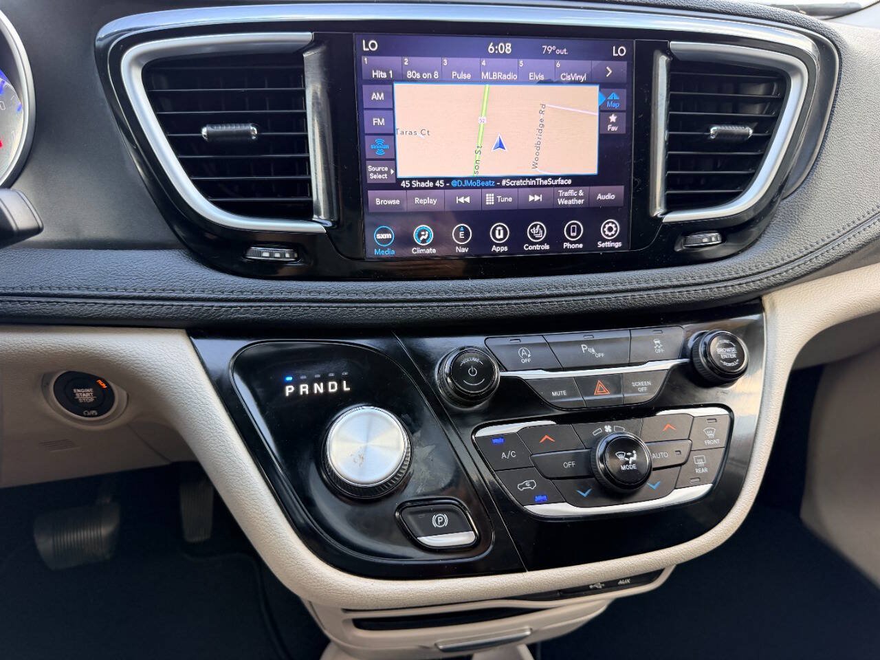 Used 2020 Chrysler Pacifica Limited FWD image 42