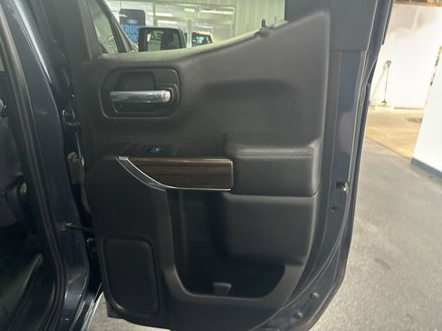 Used 2019 Chevrolet Silverado 1500 RST AWD/4WD image 29