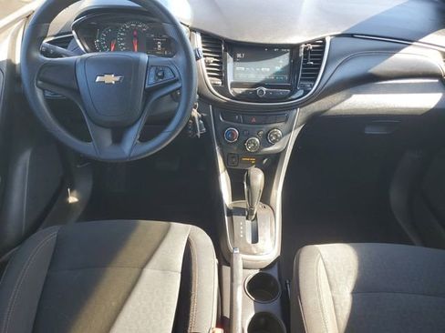 Used 2017 Chevrolet Trax LS AWD/4WD image 10