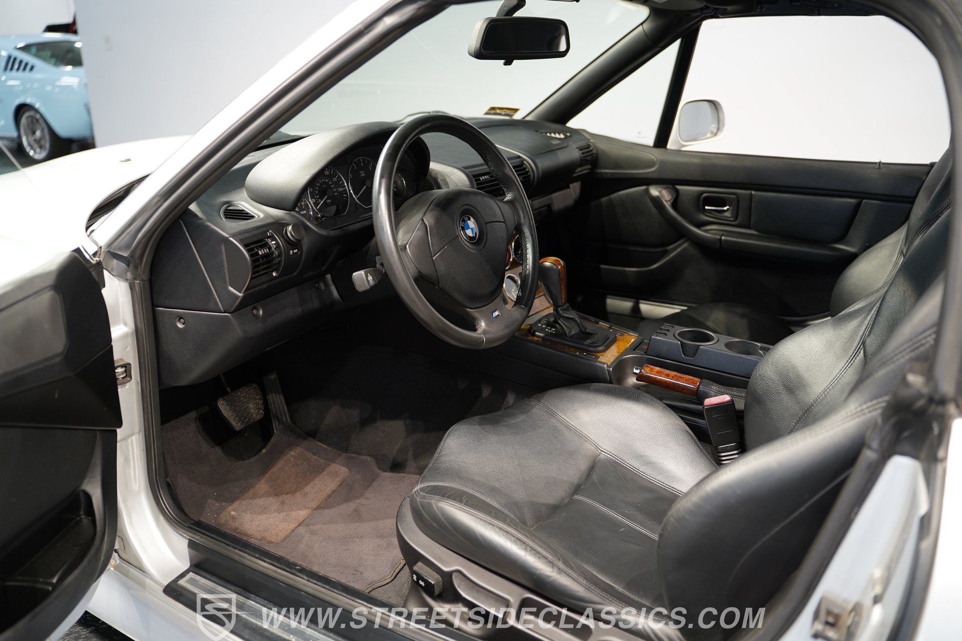 Used 2001 BMW Z3 3.0i RWD image 4