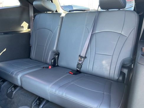 Used 2024 Buick Enclave Premium image 44