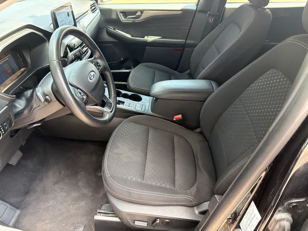 Used 2024 Ford Escape Active FWD image 9