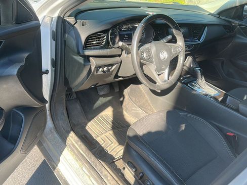 Used 2019 Buick Regal Preferred FWD image 6