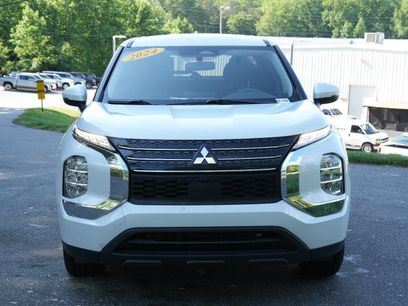 Used 2024 Mitsubishi Outlander ES