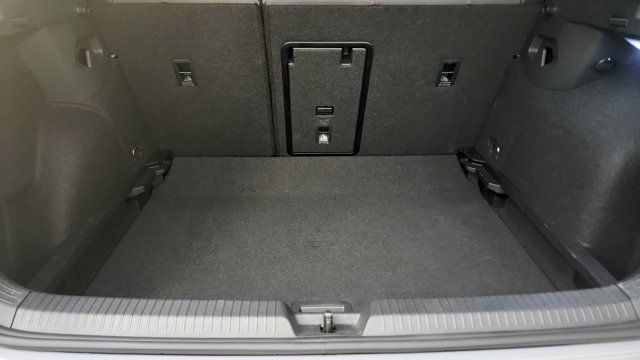 Used 2025 Volkswagen GTI SE FWD image 30