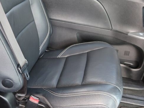 Used 2017 Toyota Sienna SE Premium FWD image 31