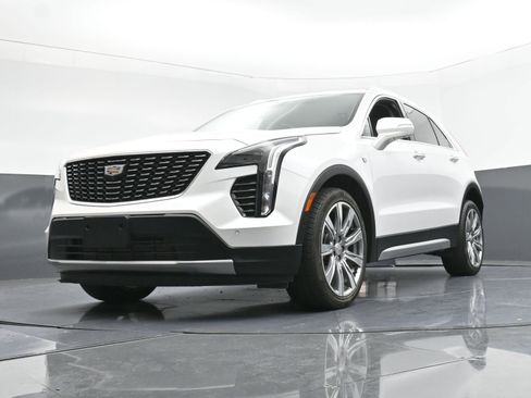 Used 2022 Cadillac XT4 Premium Luxury w/ Enhanced Visibility Package image 24