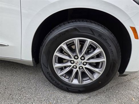 Certified 2024 Buick Enclave Premium image 27