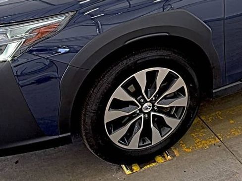 Used 2023 Subaru Outback Limited AWD/4WD image 7