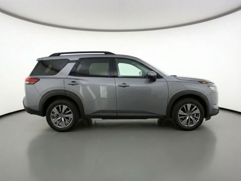 Used 2025 Nissan Pathfinder SV AWD/4WD image 11