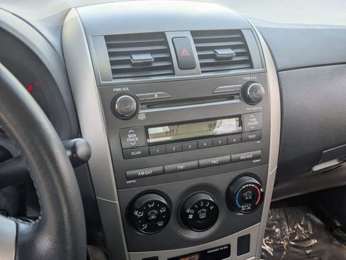 Used 2010 Toyota Corolla S image 12