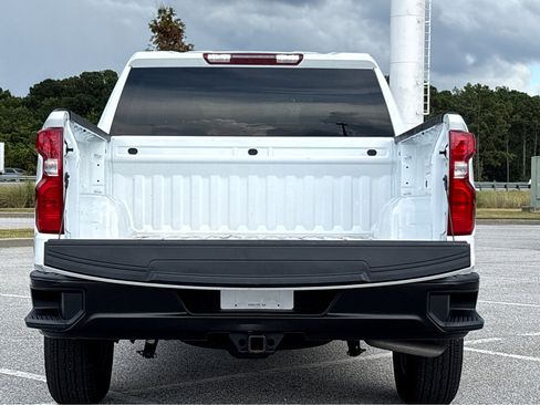 Used 2024 Chevrolet Silverado 1500 W/T w/ WT Value Package image 22