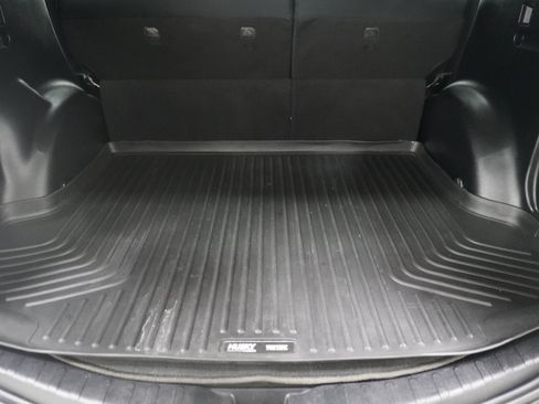 Used 2015 Toyota RAV4 LE FWD image 20