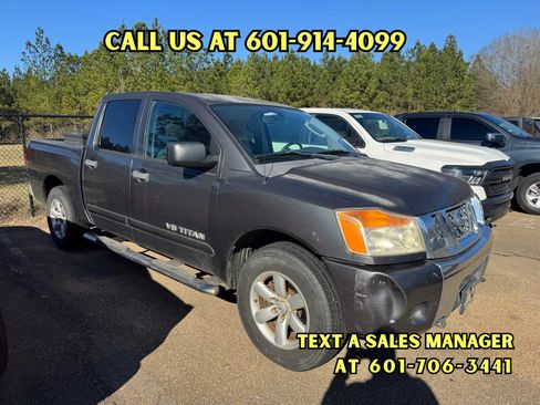 Used 2009 Nissan Titan SE w/ SE Drivers Convenience Pkg image 1