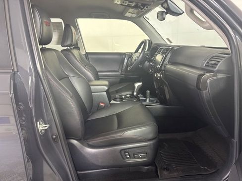 Used 2024 Toyota 4Runner TRD Off-Road Premium image 4