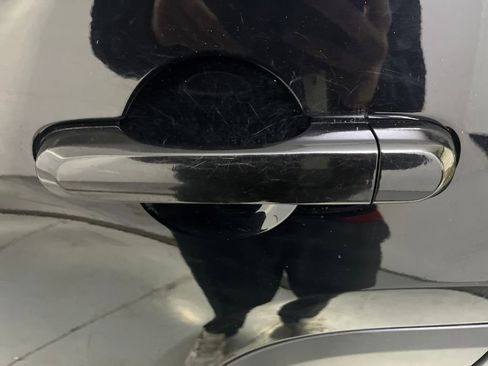 Used 2019 Jeep Renegade Latitude w/ Cold Weather Group image 42