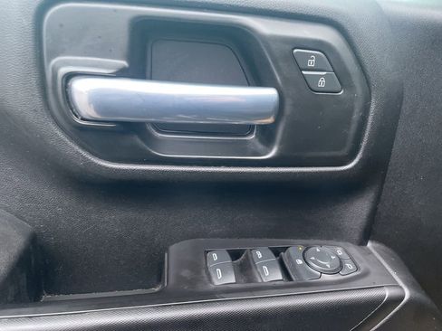Used 2021 Chevrolet Silverado 1500 Custom image 11