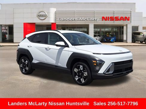 Used 2025 Hyundai Kona SEL FWD image 1