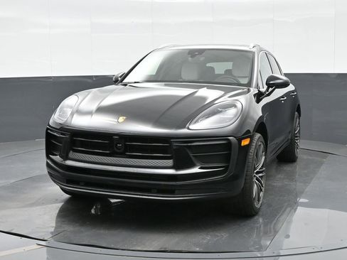 New 2026 Porsche Macan image 7