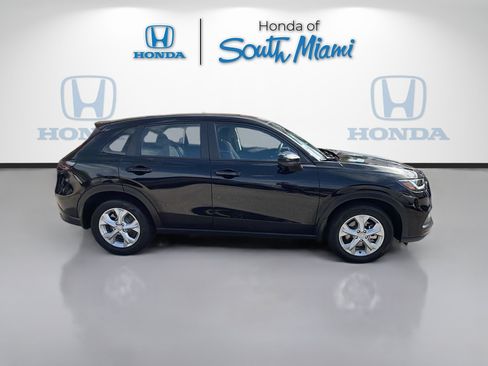Certified 2024 Honda HR-V LX image 8