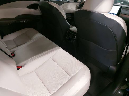 Used 2024 Lexus RX 350 Premium image 11