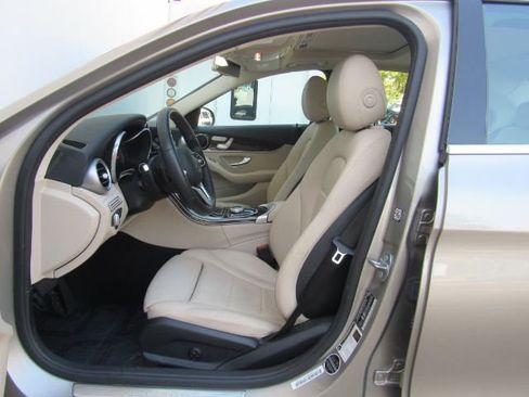 Used 2019 Mercedes-Benz C 300 Sedan image 16