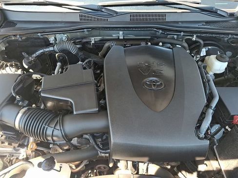 Used 2023 Toyota Tacoma SR AWD/4WD image 25