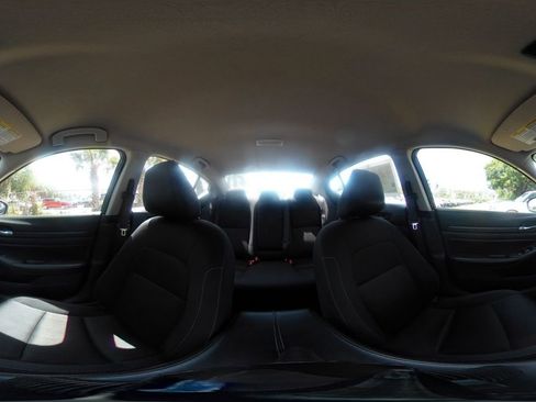 Used 2025 Nissan Altima 2.5 SV FWD image 43