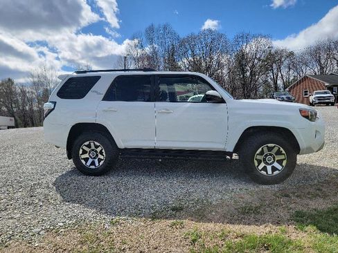 Used 2021 Toyota 4Runner TRD Off-Road image 3