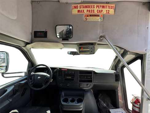 Used 2015 Chevrolet Express 3500 w/ Shuttle Bus Package image 30