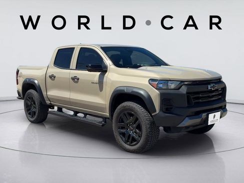 Used 2023 Chevrolet Colorado Trail Boss w/ Technology Package image 1