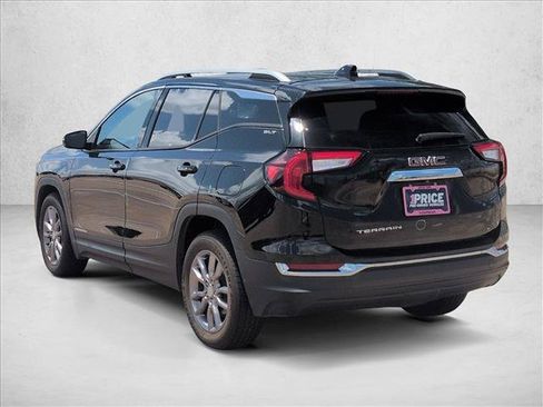 Used 2024 GMC Terrain SLT FWD image 8