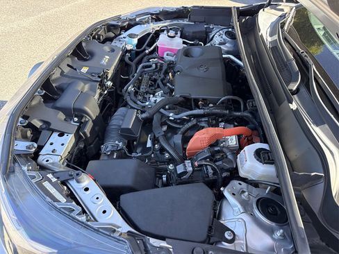 Used 2022 Toyota RAV4 SE w/ Convenience Package image 34