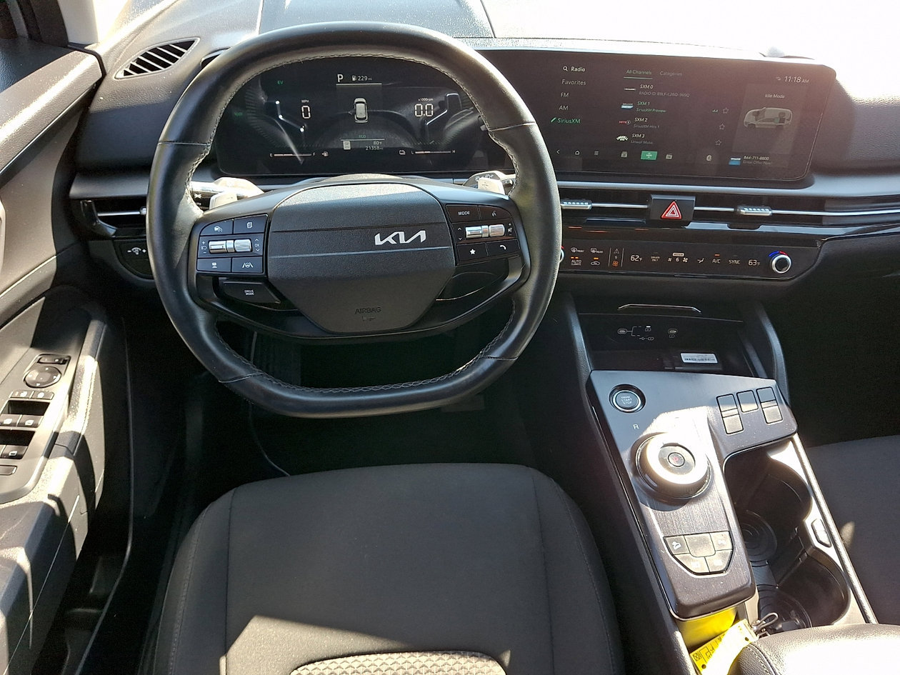 Used 2026 Kia Sportage LX FWD image 11