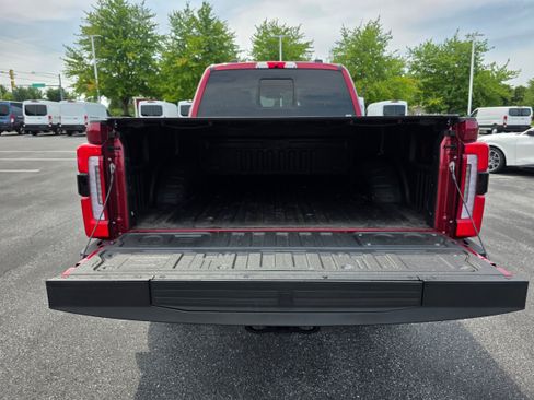 Used 2026 Ford F250 Platinum w/ Platinum Plus Package AWD/4WD image 9