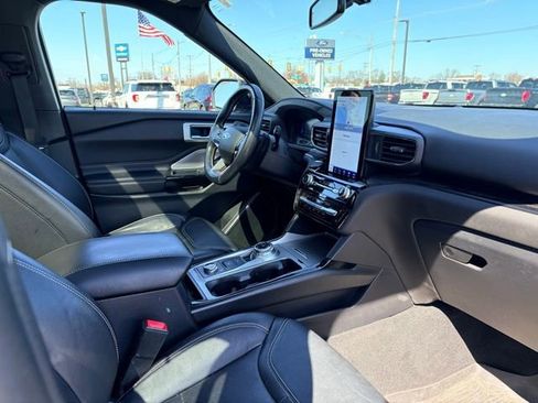 Used 2021 Ford Explorer ST w/ Equipment Group 401A image 9