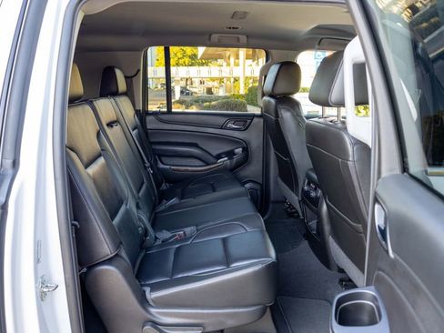 Used 2019 Chevrolet Suburban LT image 16
