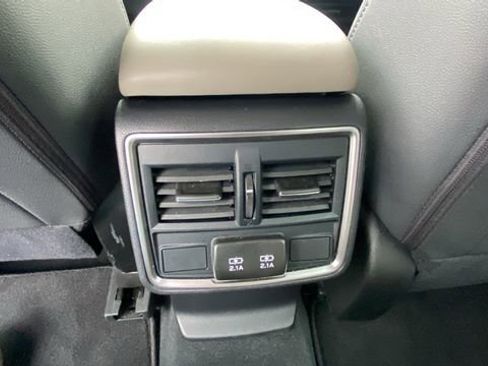 Certified 2024 Subaru Forester Premium AWD/4WD image 16