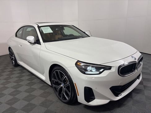 Certified 2024 BMW 230i Coupe w/ Convenience Package image 4
