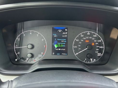 Used 2025 Toyota Corolla LE image 22